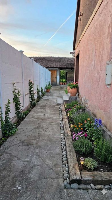 Casă de Vânzare în Sebiș, Jud. Arad – Teren 602 mp – 11 m front stradal