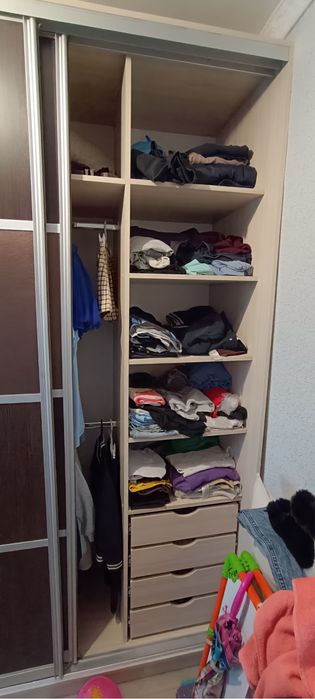 Спальный гарнирур (шкаф)