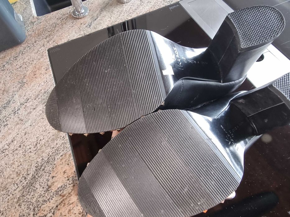 Обувки черни еко кожа № 35,5 НОВИ