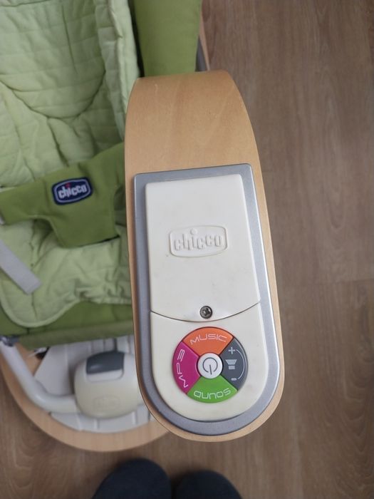 Продам шезлонг детский