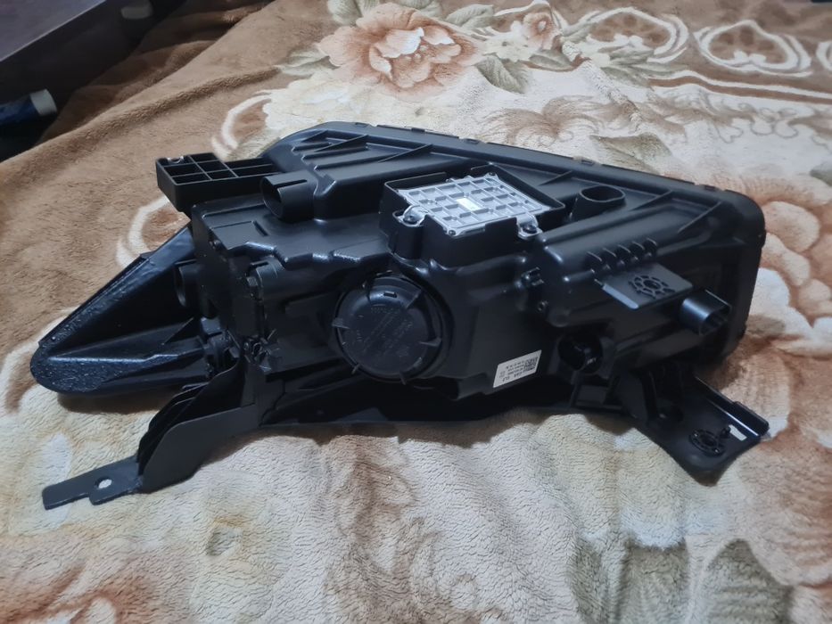 Фары на кия  к 8