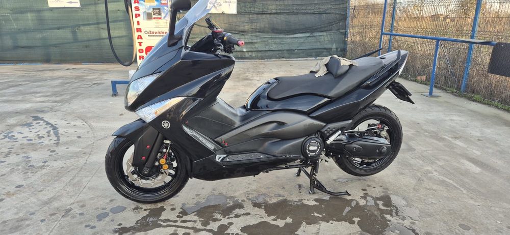 Vand sau schimb Yamaha Tmax500