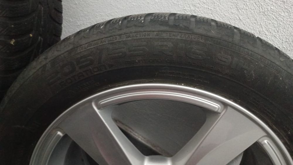 Vand jante Volvo S60 D2 2015 cu anvelope Nokian