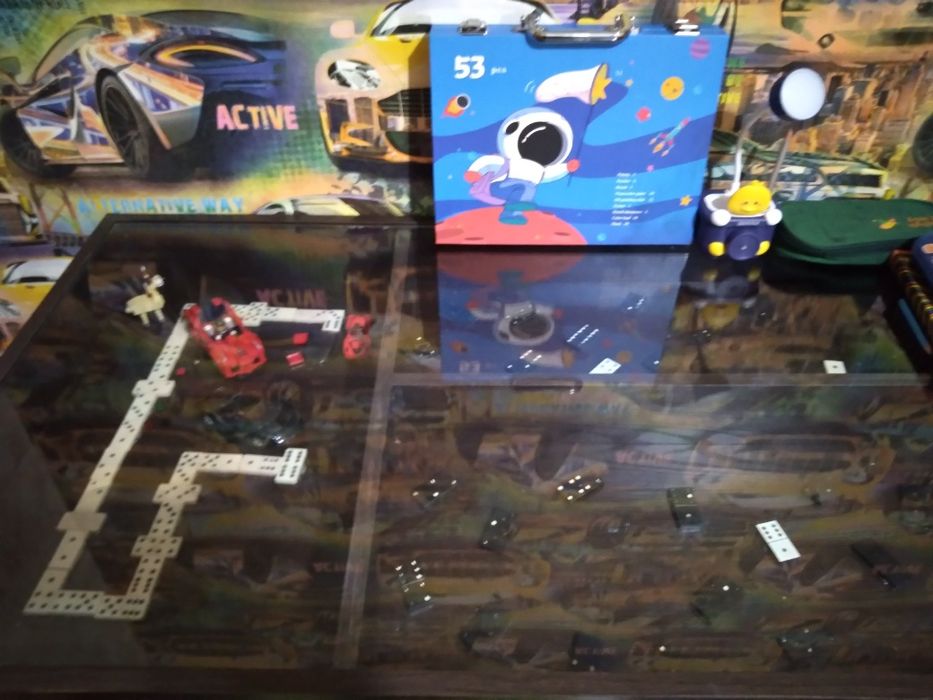 Декоративные столы