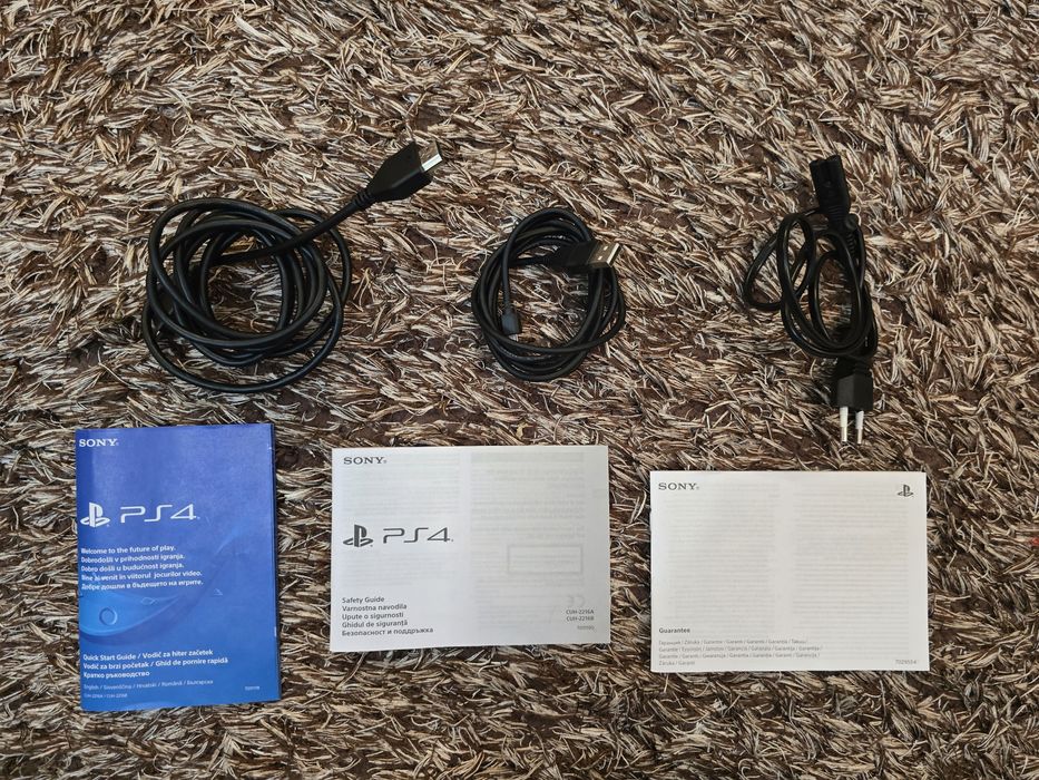 PS4 Slim 1 TB cu 2 controllere si 6 jocuri ( PlayStation 4 Slim )