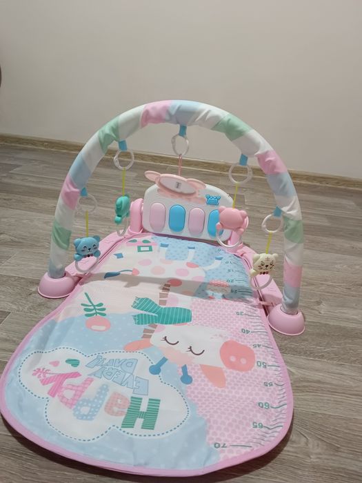 Развивающий коврик для малышей