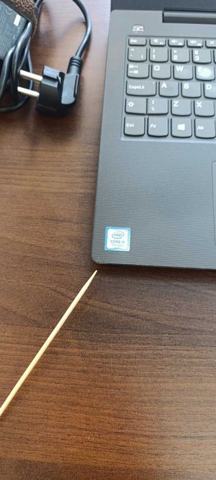Lenovo V130-15ikb 15.6 in Laptop i5-7200U 2.5 GHz 8GB 256GB NVME SSD Win 11 Home 96.73% батерия и оригинално зарядно