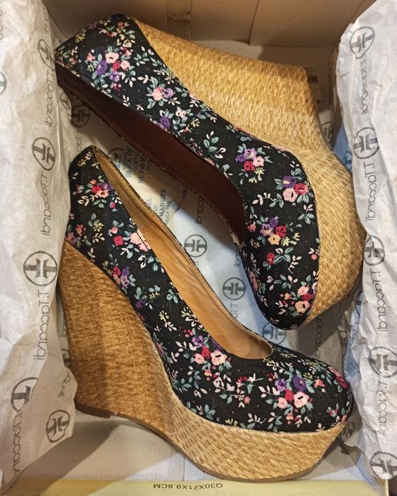 Продам туфли T.Taccardi