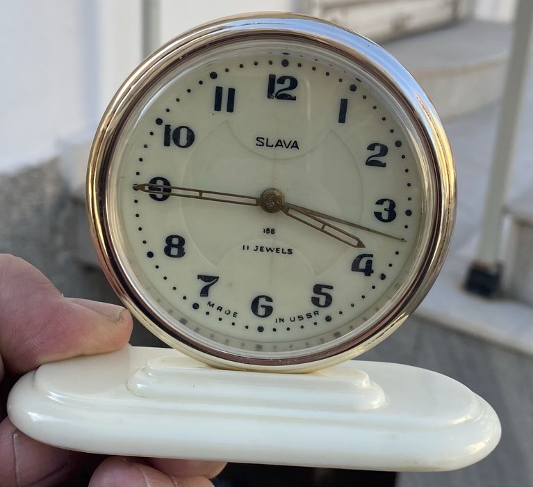 Стар руски будилник SLAVA 11 jewels