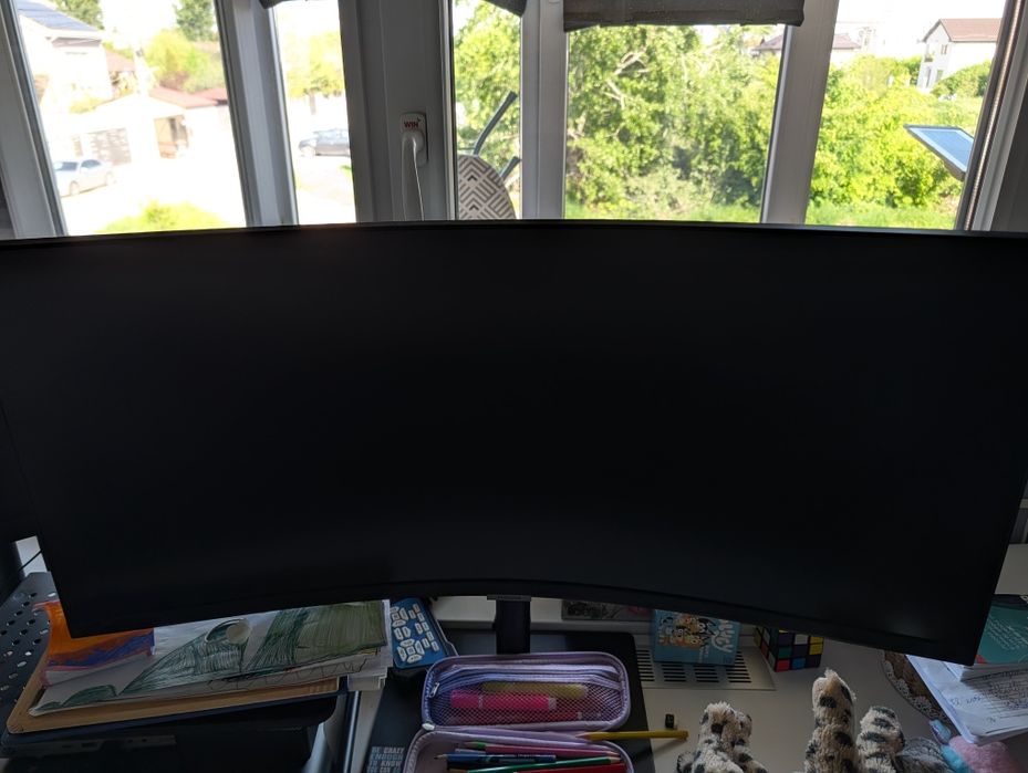 Monitor wide samsung 34 inci