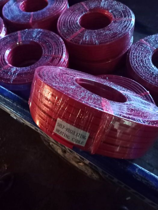 Греющий саморегулерамый кабель