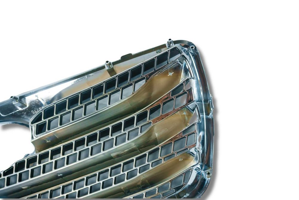 Решетка радиатора Santa fe 10-12