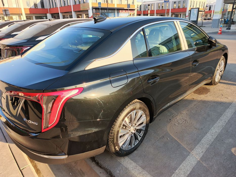 Hongqi E-QM 5 Full Restyling 500/610км 2025