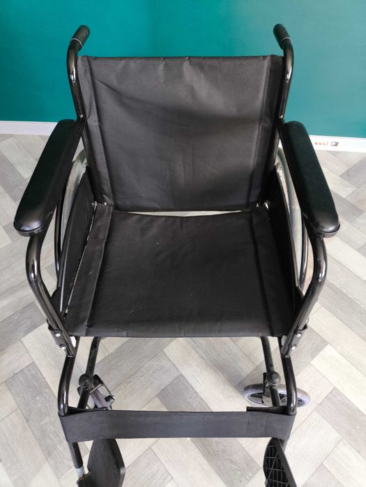 Продаю инвалидное кресло