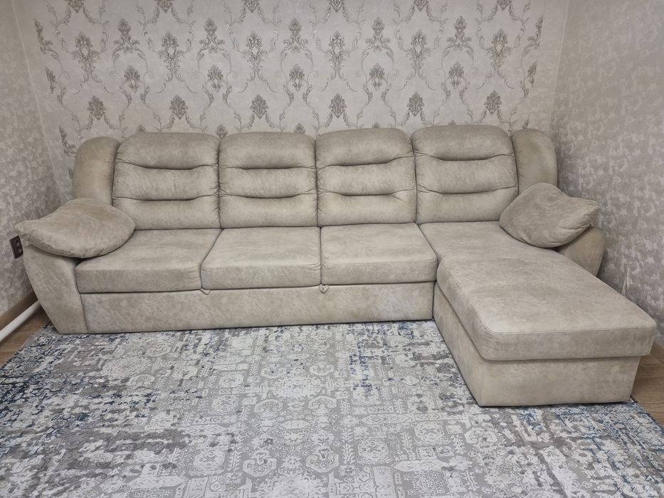 Срочно продаю мягкий уголок