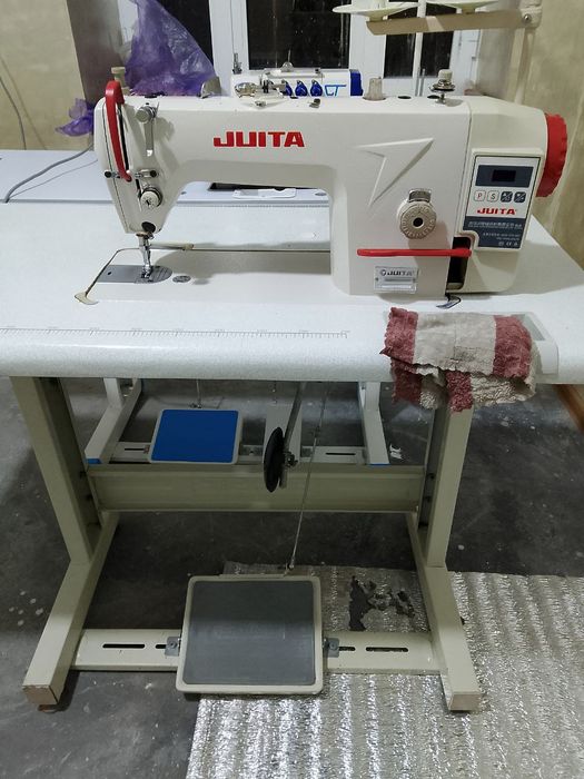 Juita tikuv moshinkasi sotiladi