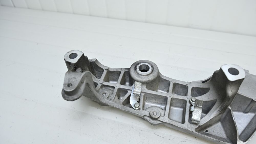 Honda CB1000R SC60 2008 2017 Suport scartia pedala dreapta