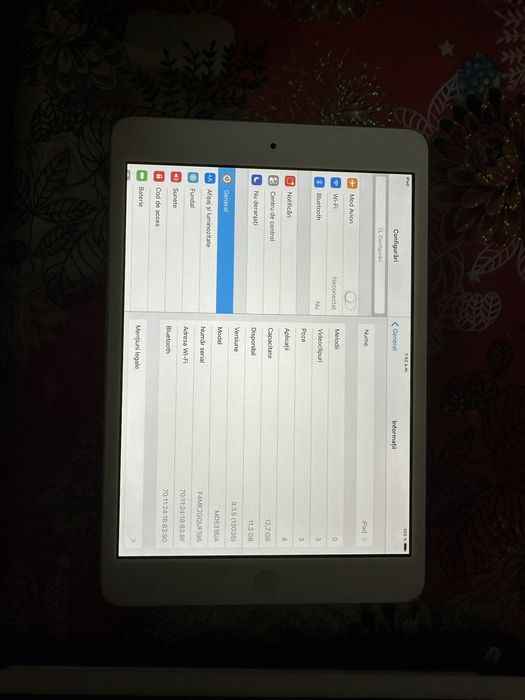 Vând iPad Mini 1, 16GB, alb, Wi-Fi.