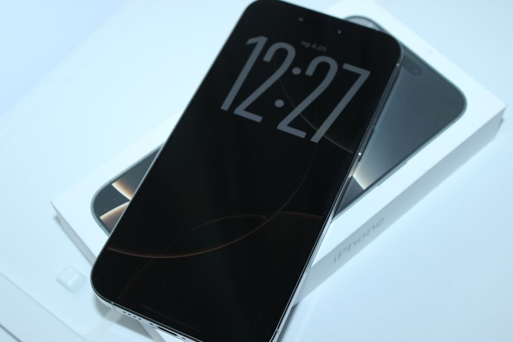 IPHONE 16 PRO MAX 256GB гаранция до 2027г.