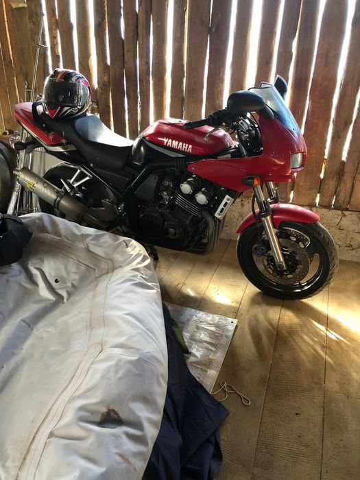 Motocicleta Yamaha