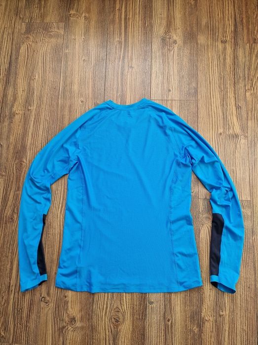 Страхотна мъжка спортна блуза NIКЕ размер L
без забележки като нова, р