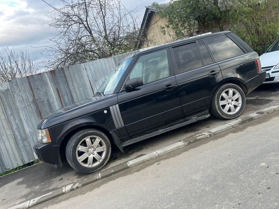 Dezmembrez Range rover Vogue 3.6d