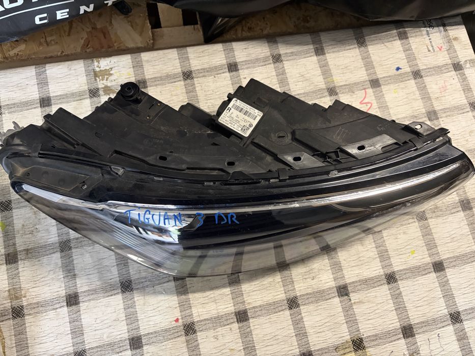 Far dreapta Volkswagen Tiguan 3 Full Led 2023/2024/2025/2026