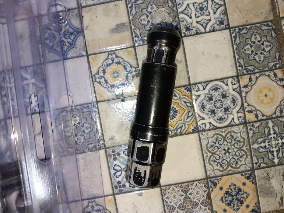 Продам бу колесные болты