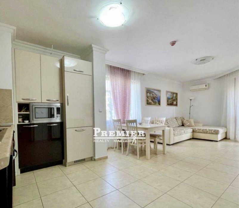 Продава се Двустаен апартамент в Свети Влас - 72 кв.м за 1584 €/кв.м - Снимка #2