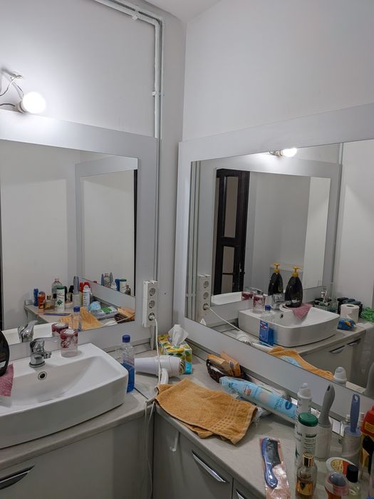 Închiriez apartament