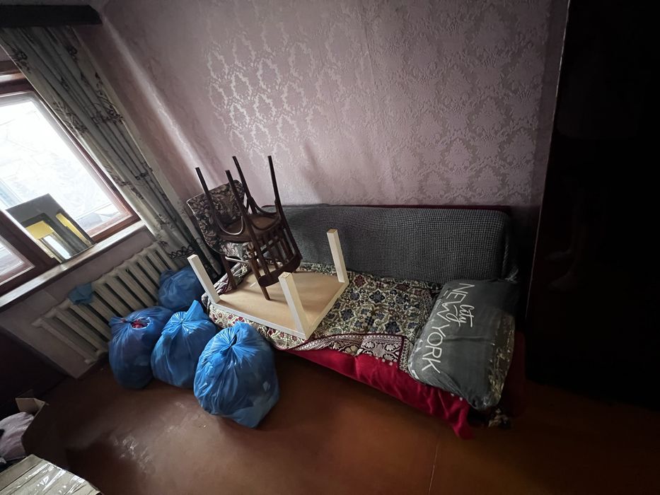 Мебель отдам даром