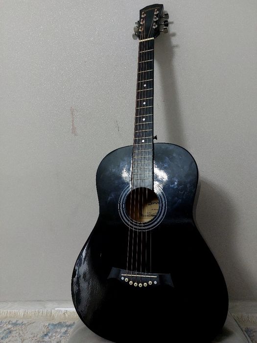 Гитара сатылады срочно