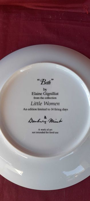 set 4 farfurii decorative din portelan