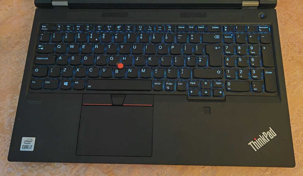 ThinkPad P15/Core i7-10850H/16GB RAM/512 SSD/Quadro T1000 4GB/15.6 IPS