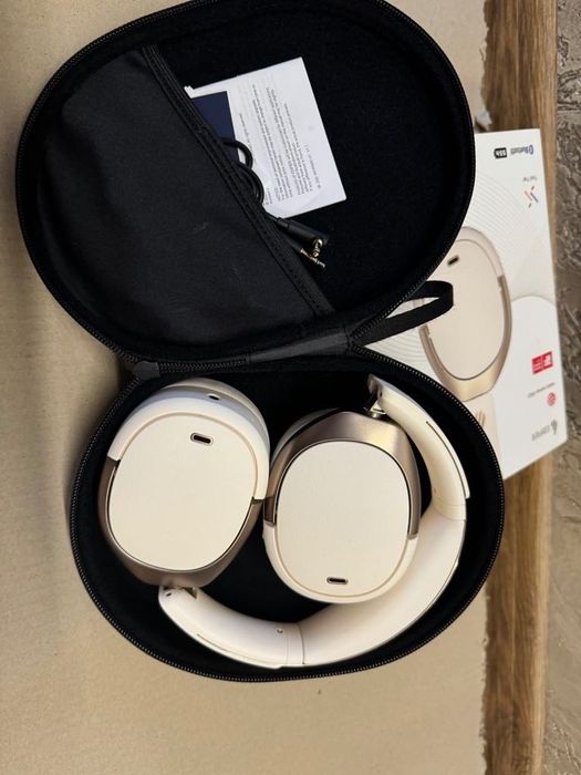 Безжични слушалки с микрофон Edifier WH950NB