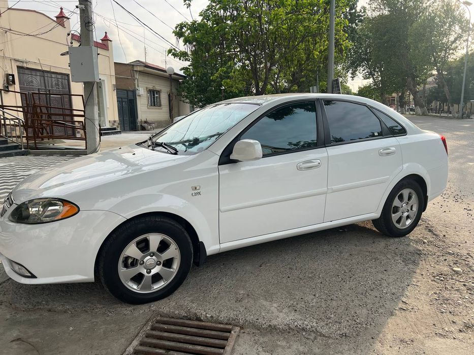 Gentra 2023 yil Lyuk bor Avtamat karopka