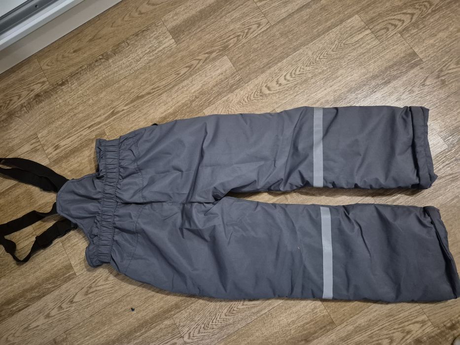 Продаю детскую куртку