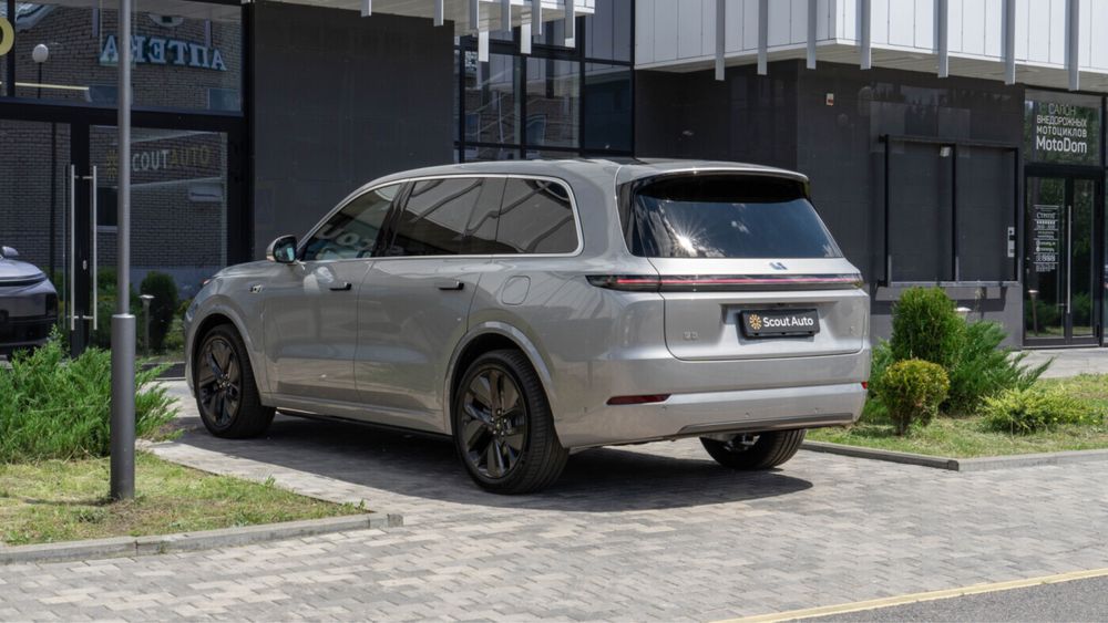 Lixiang Li 9 Ultra Rest Стальной 2025 Yangi