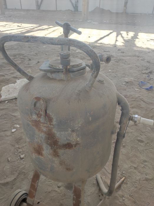 Пескоструй бачок