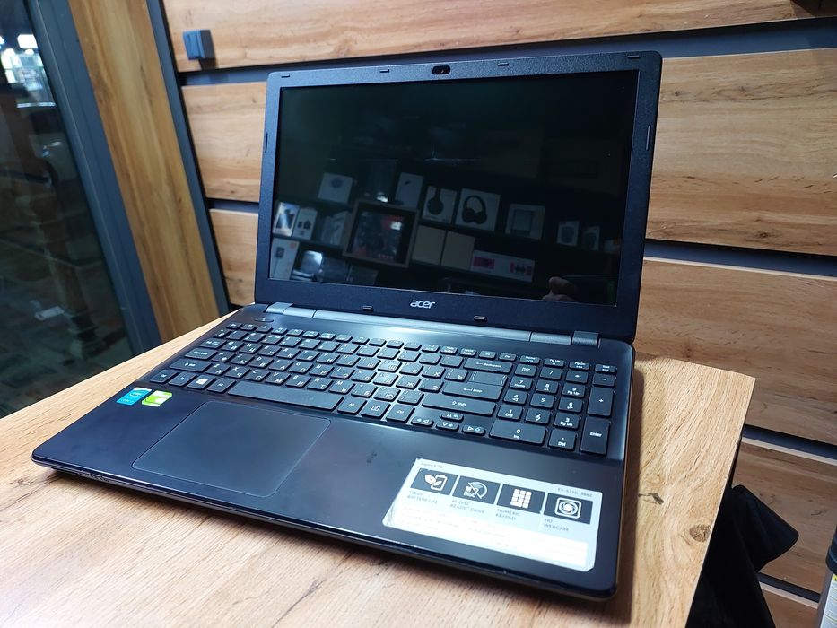 Byudjetniy noutbuk acer i3