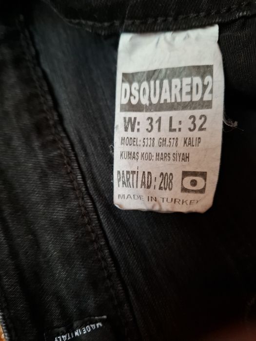 Blugi dsquared barbat