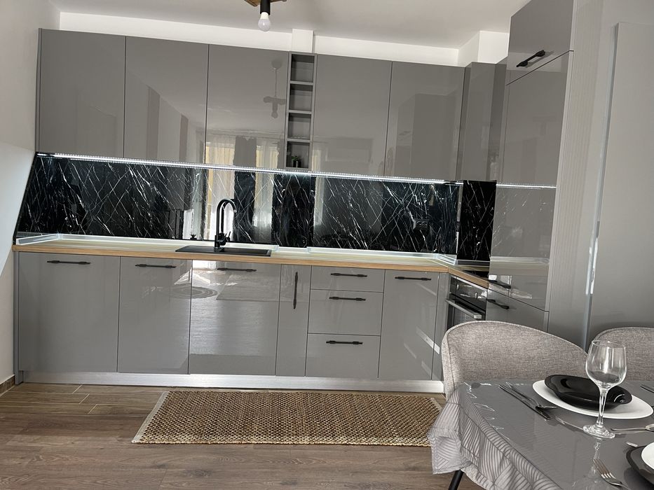 Дава се под наем Двустаен апартамент в Русе, Център - 62 кв.м за 453.9 € - Снимка #16