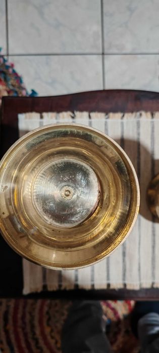 Vaze din alama vechi