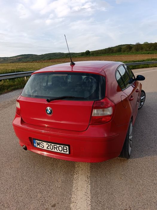 Vând sau schimb BMW 120i