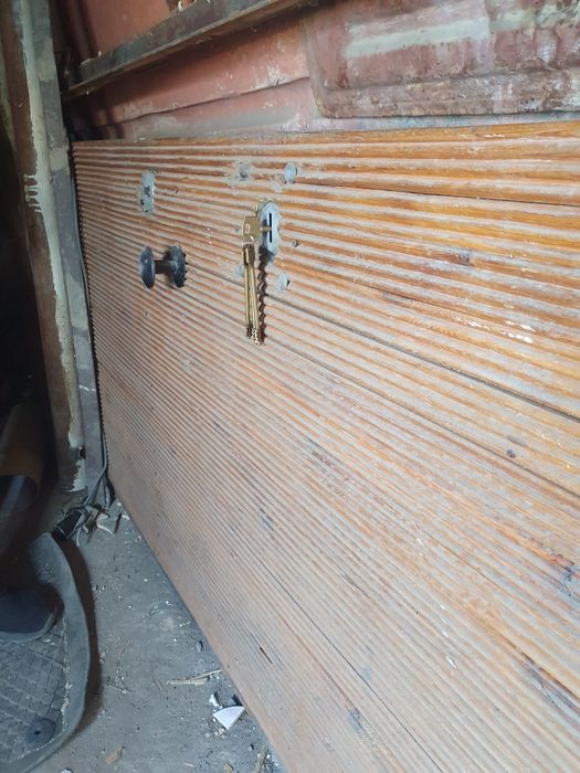 Железная дверь продам