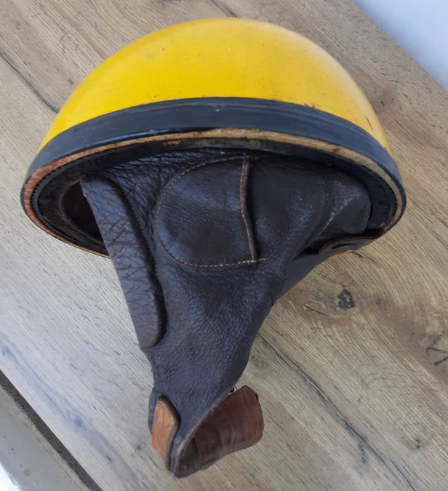 Стара ретро винтидж моторжийска каска - топ цена !