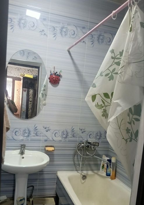 Алгоритм да  2 хонали квартира сотилади