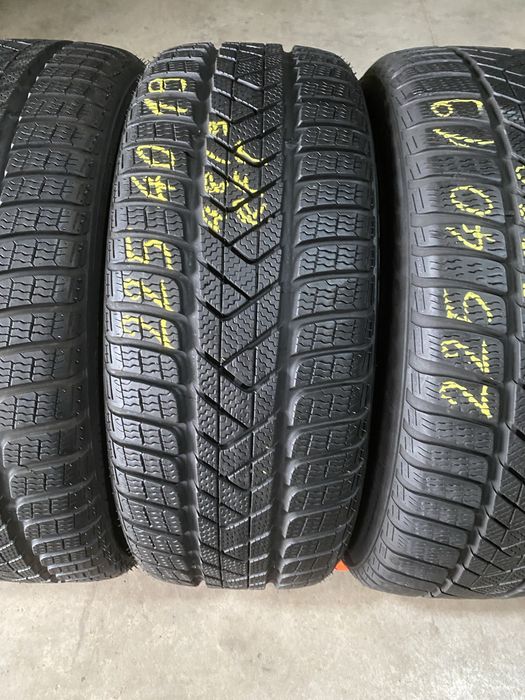 Anvelope iarna 225/40/19 Pirelli Sottozero 3 RFT 225 40 19 R19
