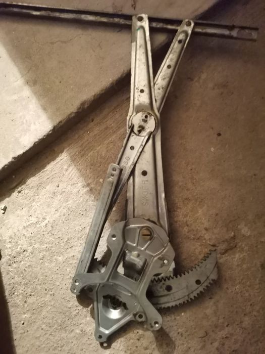 Механизъм за предна дясна врата хонда црв 1