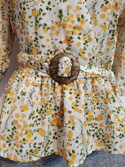 Bluza eleganta romantica cu floricele galbene model baby doll mărimea S-M